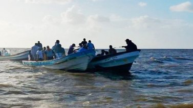 Panamá incauta más de 20 lanchas colombianas con migrantes