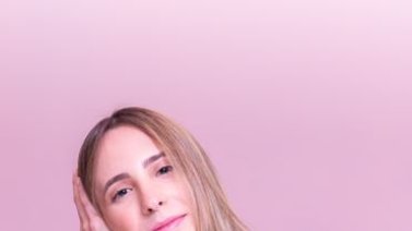 Venezolana Carlota Combatti es galardonada como diseñadora digital del año