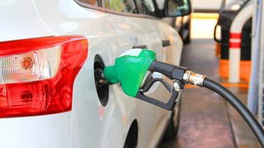 Números habilitados para surtir gasolina este viernes #12Ago