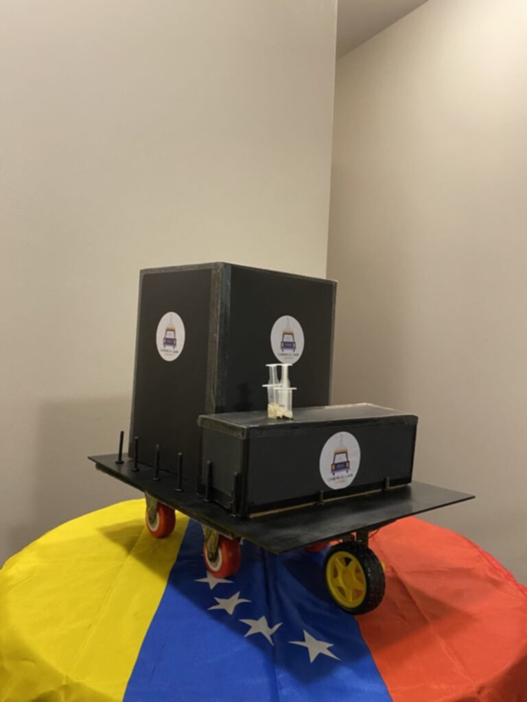 Chamos de la Unimet se llevan premio en Perú Chamos de la Unimet se llevan premio en Perú