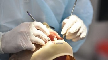 Aprehenden a un colombiano por usurpar funciones de ortodoncista en Caracas