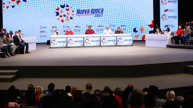 Ejecutivo Nacional encabeza el Congreso de la Nueva Época Ejecutivo Nacional encabeza el Congreso de la Nueva Época