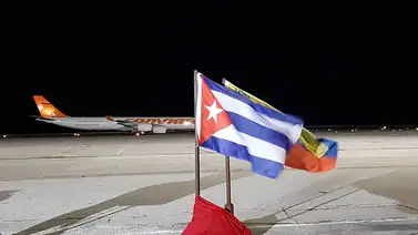 Venezuela envía 35 especialistas y 20 toneladas de insumos a Cuba por incendio Venezuela envía 35 especialistas y 20 toneladas de insumos a Cuba por incendio