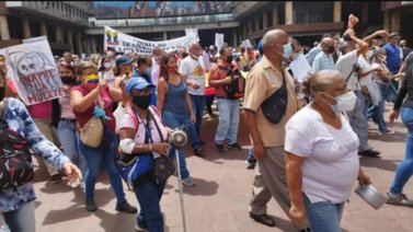 En imágenes: Así fue la marcha de las "ollas vacías" en Caracas