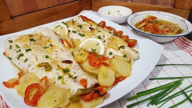 Pescado sudado para un almuerzo saludable
