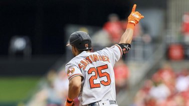 ¡Está encendido! Anthony Santander mantiene racha de imparables