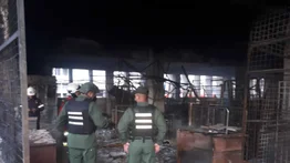 Incendio destruyó el Mercado de los Corotos en Quinta Crespo