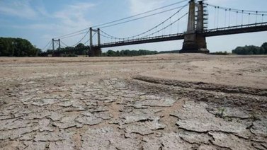 Francia restringe el uso del agua y crea plan de emergencia debido a la sequía