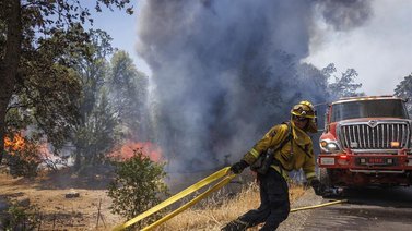 Incendio forestal en California ha afectado más de 6 mil hectáreas