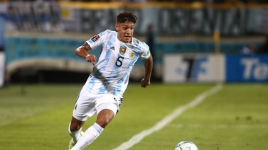 Nahuel Molina llega a Madrid para fichar por el Atlético