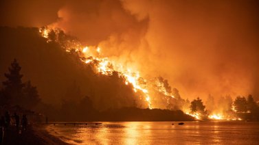 Grecia registra más de 50 incendios forestales