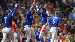 ¡Azulejos dejan bien rojas a unas medias desvalidas en Boston! Toronto facturó 28 carreras
