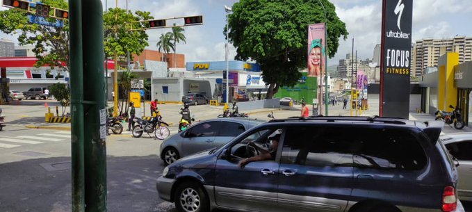 Maletín sospechoso causa pánico en Chacao: Sebin lo determinó como una falsa alarma Maletín sospechoso causa pánico en Chacao: Sebin lo determinó como una falsa alarma