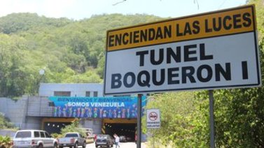 Usuarios denuncian falla de luz en túnel Boquerón I
