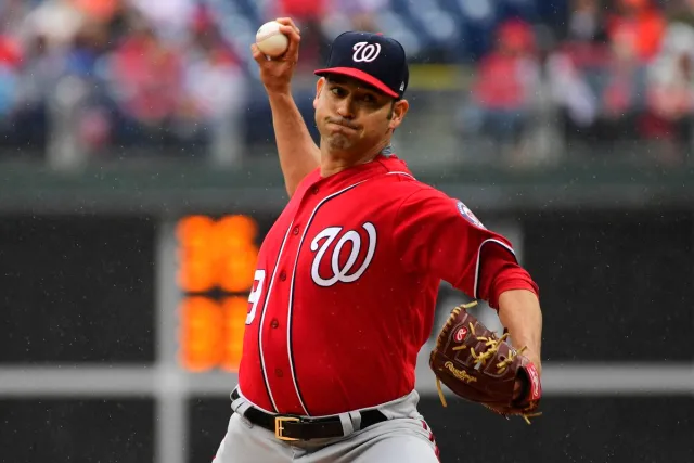 ¡Intratable! Carlos Carrasco ganó el décimo juego del 2022