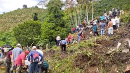 Tres menores quedan atrapados en un deslizamiento de tierra en Colombia