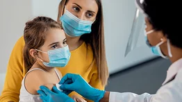 Uruguay suspende las vacunas a niños menores de 13 años contra la COVID-19