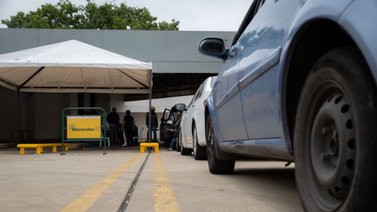 Alcaldía de Maracaibo inaugura "AutoPunto" de vacunación