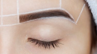 Cejas perfectas de manera natural