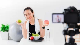 China pedirá a los influencers tener un título universitario