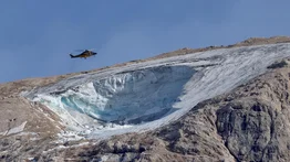 Aumenta a nueve el número de fallecidos bajo glaciar en Italia