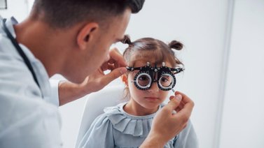 Los niños y el uso adecuado de los lentes