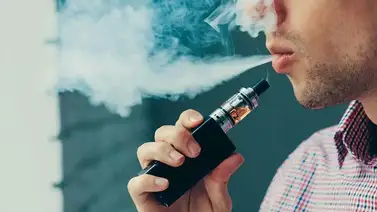 Sociedad Anticancerosa advierte: El vaper causa igual irritación pulmonar que un cigarrillo Sociedad Anticancerosa advierte: El vaper causa igual irritación pulmonar que un cigarrillo