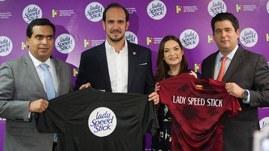 Lady Speed Stick patrocina a la Vinontinto femenina