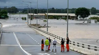Australia evacúa a miles de personas por inundaciones en Sídney Australia evacúa a miles de personas por inundaciones en Sídney