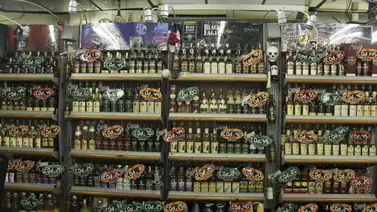 Licores "chimbos" son los más vendidos Licores "chimbos" son los más vendidos