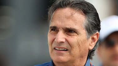 Fórmula 1 veta a Nelson Piquet por comentarios racistas sobre Lewis Hamilton