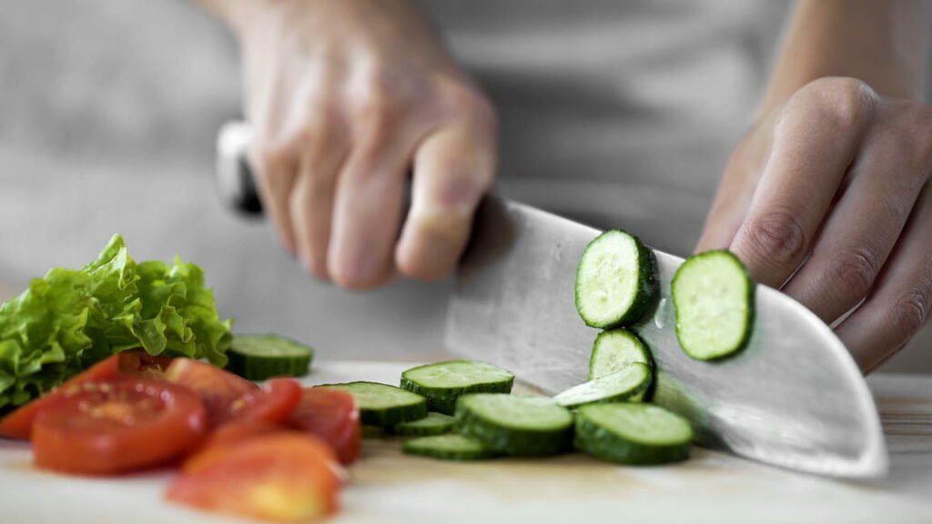 Cómo sostener el cuchillo de cocina Cómo sostener el cuchillo de cocina