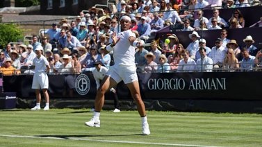 Rafael Nadal brilla en exhibición en el torneo de Hurlingham