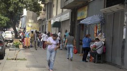 El dólar oficial "muere" en El Cementerio ante el paralelo