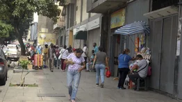 El dólar oficial "muere" en El Cementerio ante el paralelo