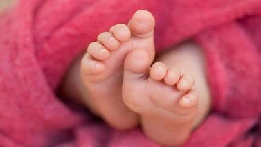 Detienen a padres adolescentes por golpear a su bebé de 10 meses en Falcón