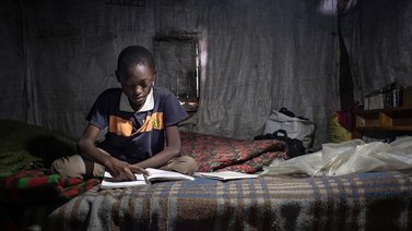 ONU: 222 millones de niños necesitan apoyo educativo urgente