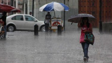 Usuarios reportaron fallas eléctricas por fuertes lluvias en el país