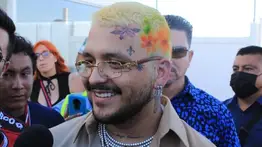 El atajaperro entre J Balvin y Nodal invade las redes