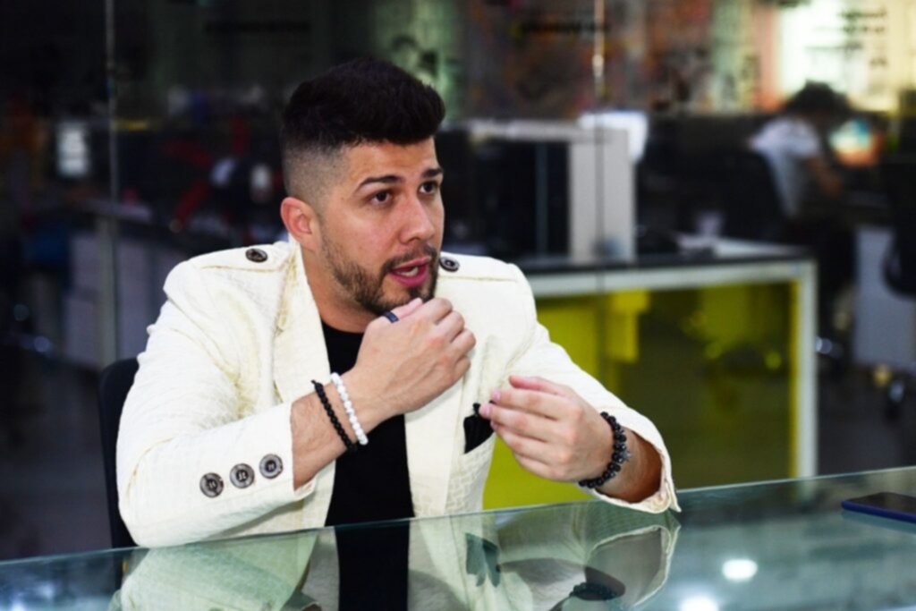 Lion Lázaro regresa con grandes conciertos y su tema "Que levante la mano" Lion Lázaro regresa con grandes conciertos y su tema "Que levante la mano"