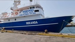 Restauran buque atunero tras permanecer cuatro años paralizado