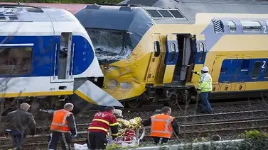 Suben a 30 las personas heridas en choque de trenes en España Suben a 30 las personas heridas en choque de trenes en España