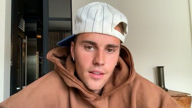 Justin Bieber pospone conciertos al sufrir una parálisis facial parcial