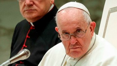 El papa considera una "práctica inhumana" los vientres de alquiler