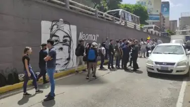Liberan a cinco de los nueve jóvenes detenidos en Chacao Liberan a cinco de los nueve jóvenes detenidos en Chacao