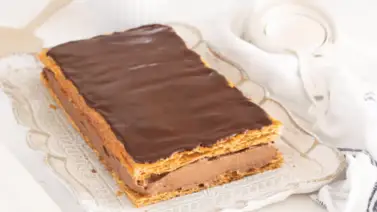 Crujiente milhojas de chocolate Crujiente milhojas de chocolate