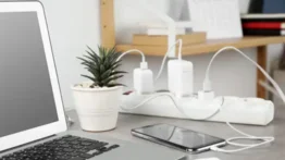 Lo que no debes hacer al usar un regulador de energía