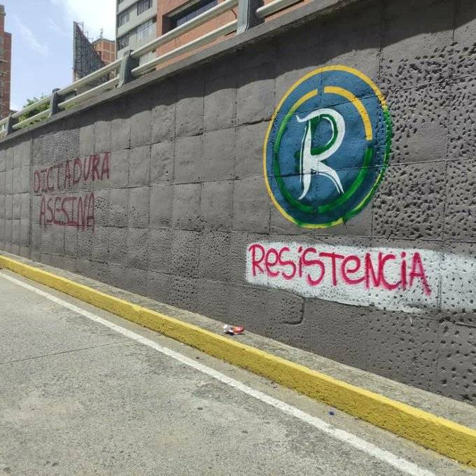 (+COMUNICADO) PoliChacao detiene a cuatro jóvenes por realizar graffitis en la Libertador (+COMUNICADO) PoliChacao detiene a cuatro jóvenes por realizar graffitis en la Libertador