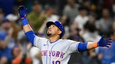 ¡Histórico! Eduardo Escobar bateó la escalera con los Mets