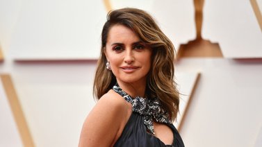 España honra a Penélope Cruz por sus contribuciones al cine